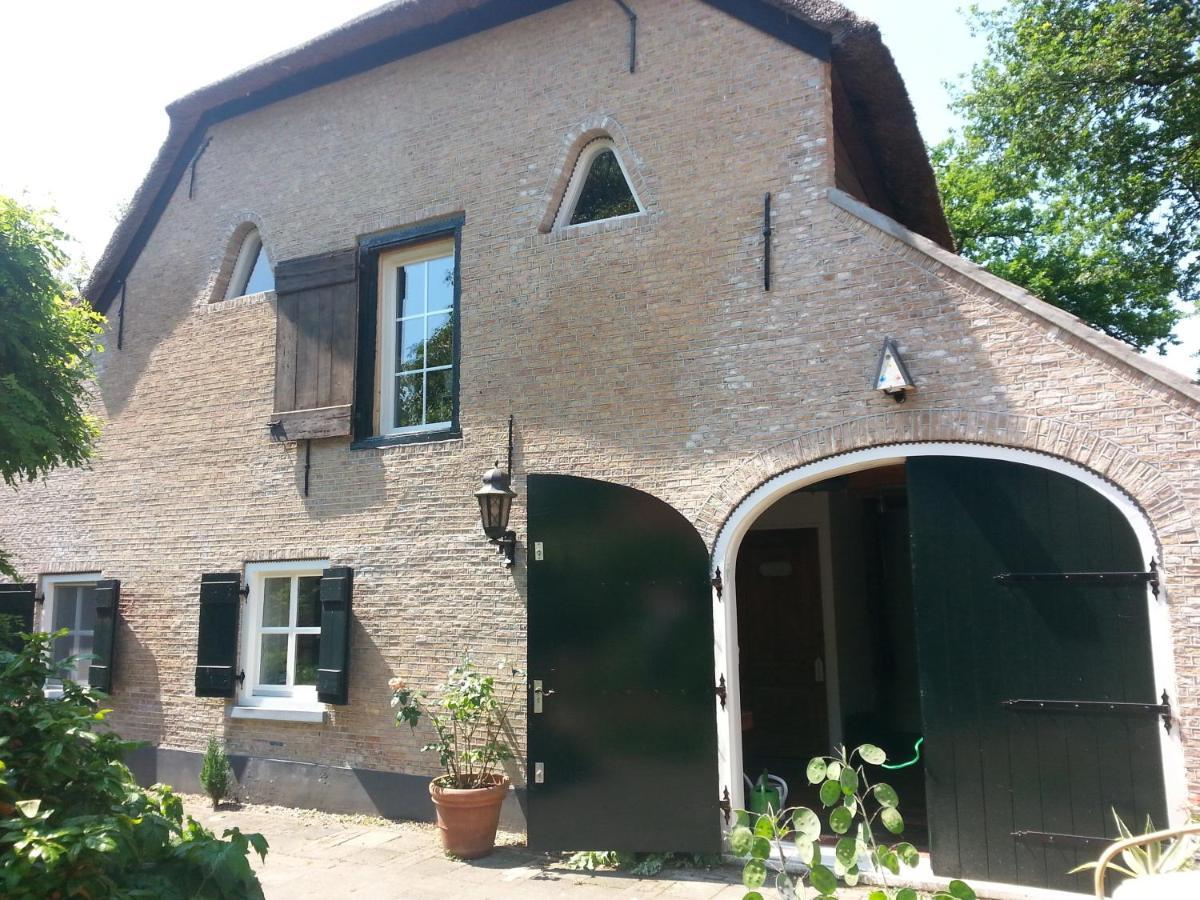 B & B De Pimpelmees 's-Gravenmoer Exterior photo